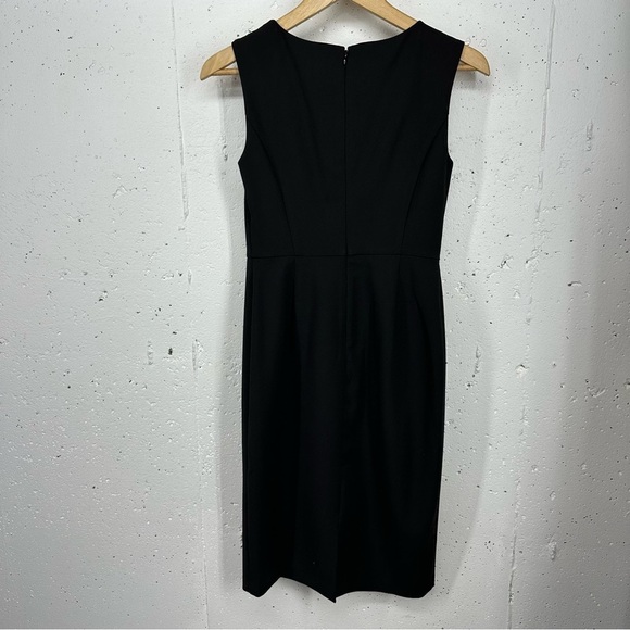 Ann Taylor Women’s size 0 Black Sheath Cutout Scallop Neck Dress NEW - Picture 7 of 13